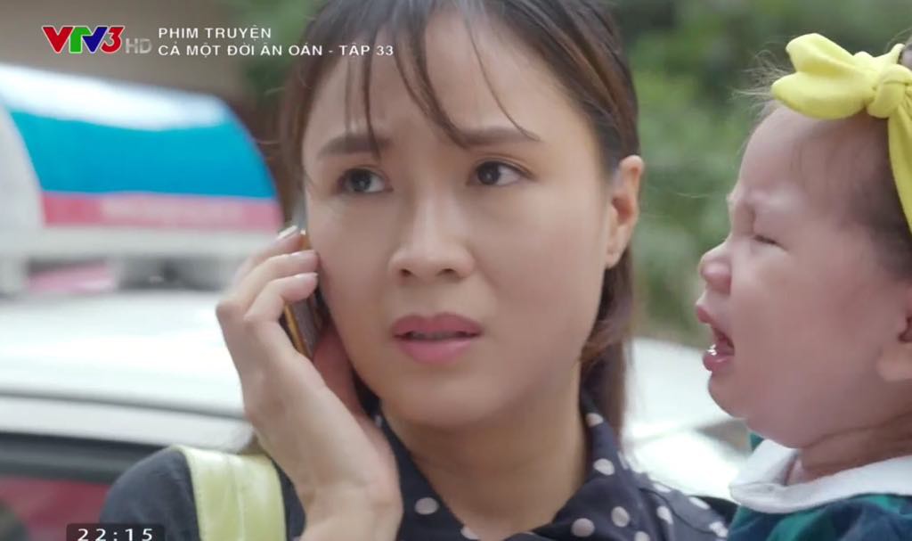 Cả Một Đời Ân Oán: Sợ bị tước quyền làm mẹ, Dung (Hồng Diễm) mang con trốn khỏi nhà chồng Cả Một Đời Ân Oán: Sợ bị tước quyền làm mẹ, Dung (Hồng Diễm) mang con trốn khỏi nhà chồng
